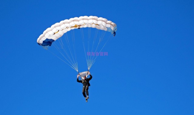 厄德高还是B费？基翁，我选厄德高，他的综合能力更强